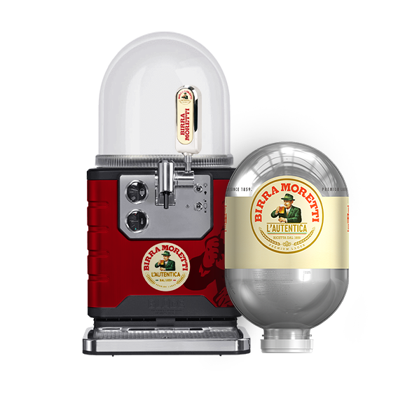 A BLADE beer machine decorated with a Birra Moretti BLADE Sticker and Birra Moretti Tap Handle. A Birra Moretti BLADE keg is next to it.